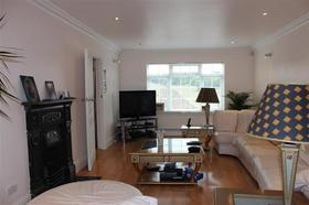 4 bedroom Detached t...